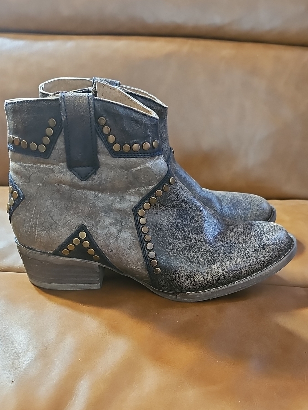 Circle G Distressed Brown Studded Ankle Booties - Picture 3 of 8